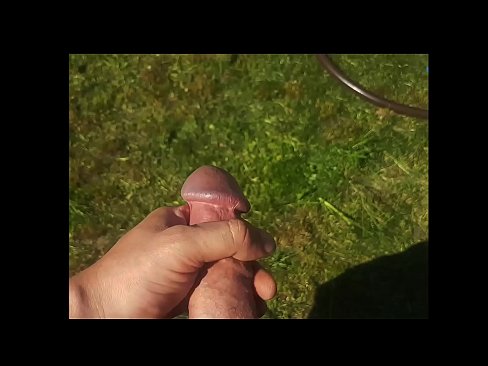 ❤️ Warm hottie laat haar pienk poesie naai en kom met 'n spuit in 'n somertuin ❤️ Anale video op af.klassikaprint.ru ❌️❤